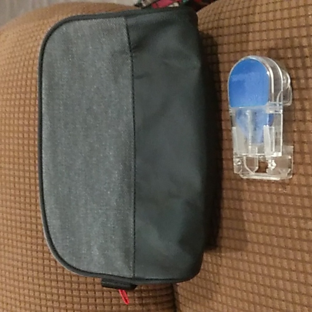 Pill bag and cutter